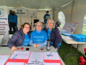 2019 Walk & Run: The registration ladies please to sign in the athletes
